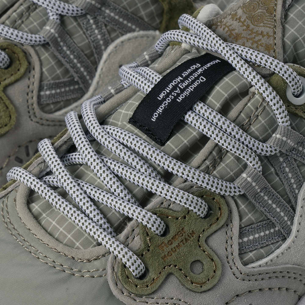 Flower Mountain Yamano 3 - Light Grey