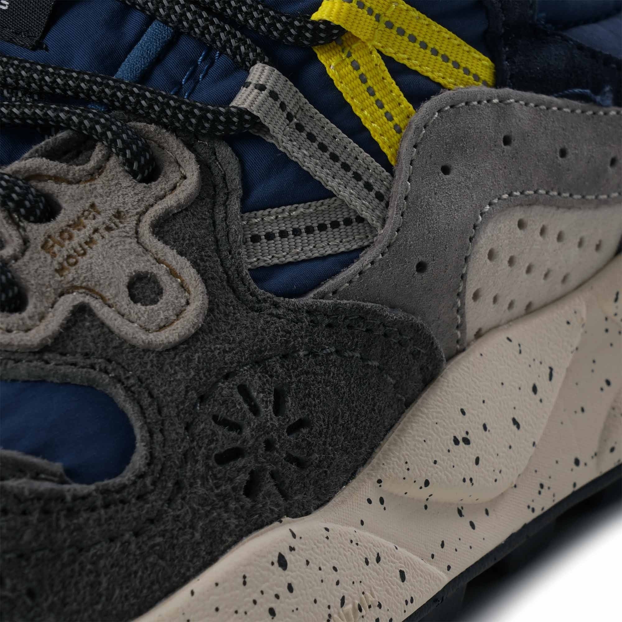 Flower Mountain Yamano 3 - Grey and Navy
