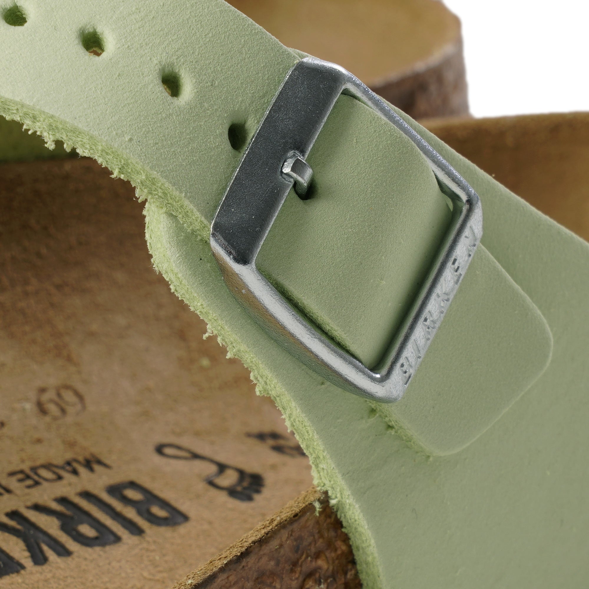 Birkenstock Womens Gizeh Nubuck Leather - Faded Lime