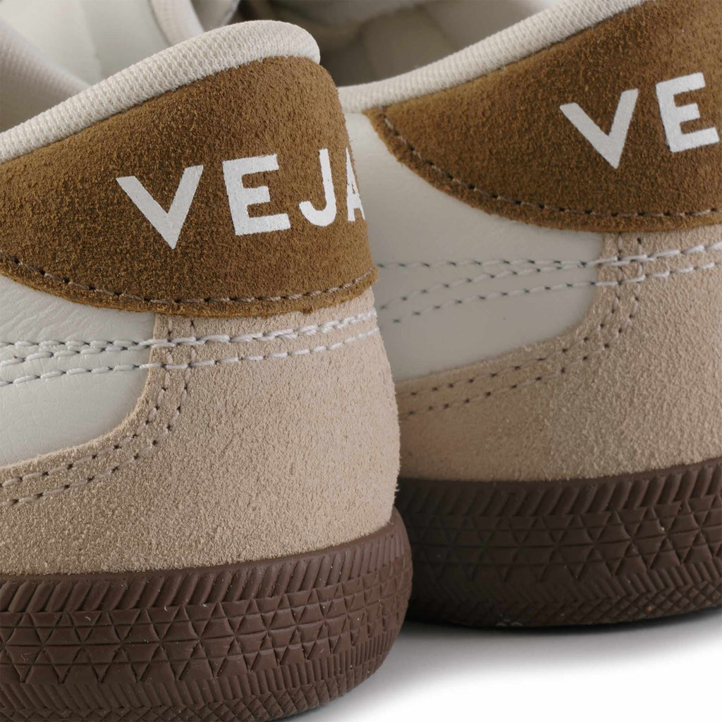 Veja Volley O.T. Leather - White and Tent Bark
