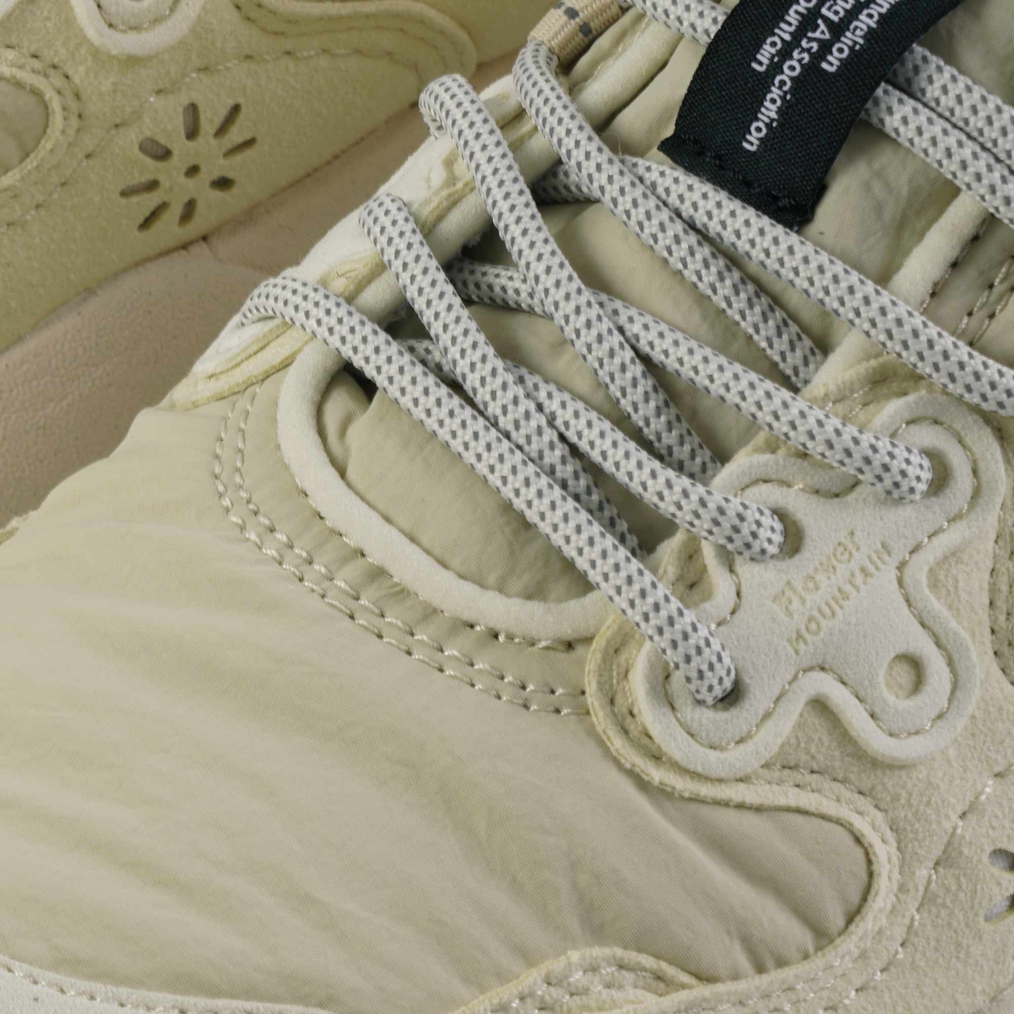 Flower Mountain Yamano 3 - Light Beige
