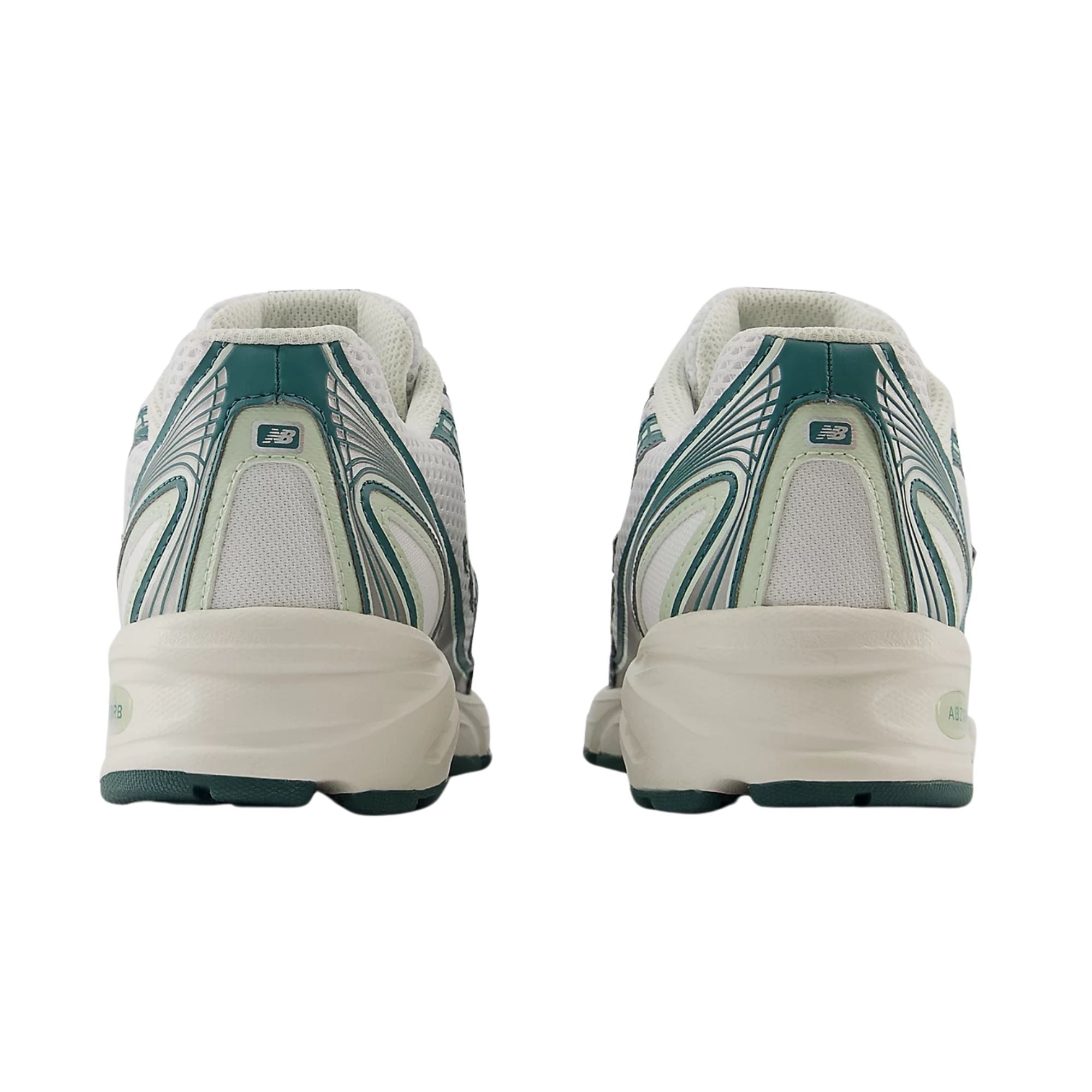 740 - Marsh Green and White