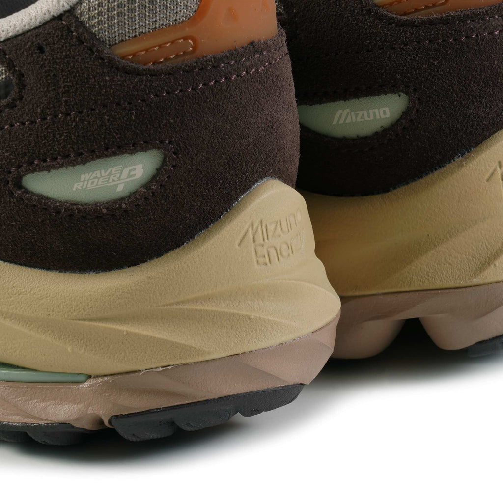 Mizuno Wave Rider § - Brown