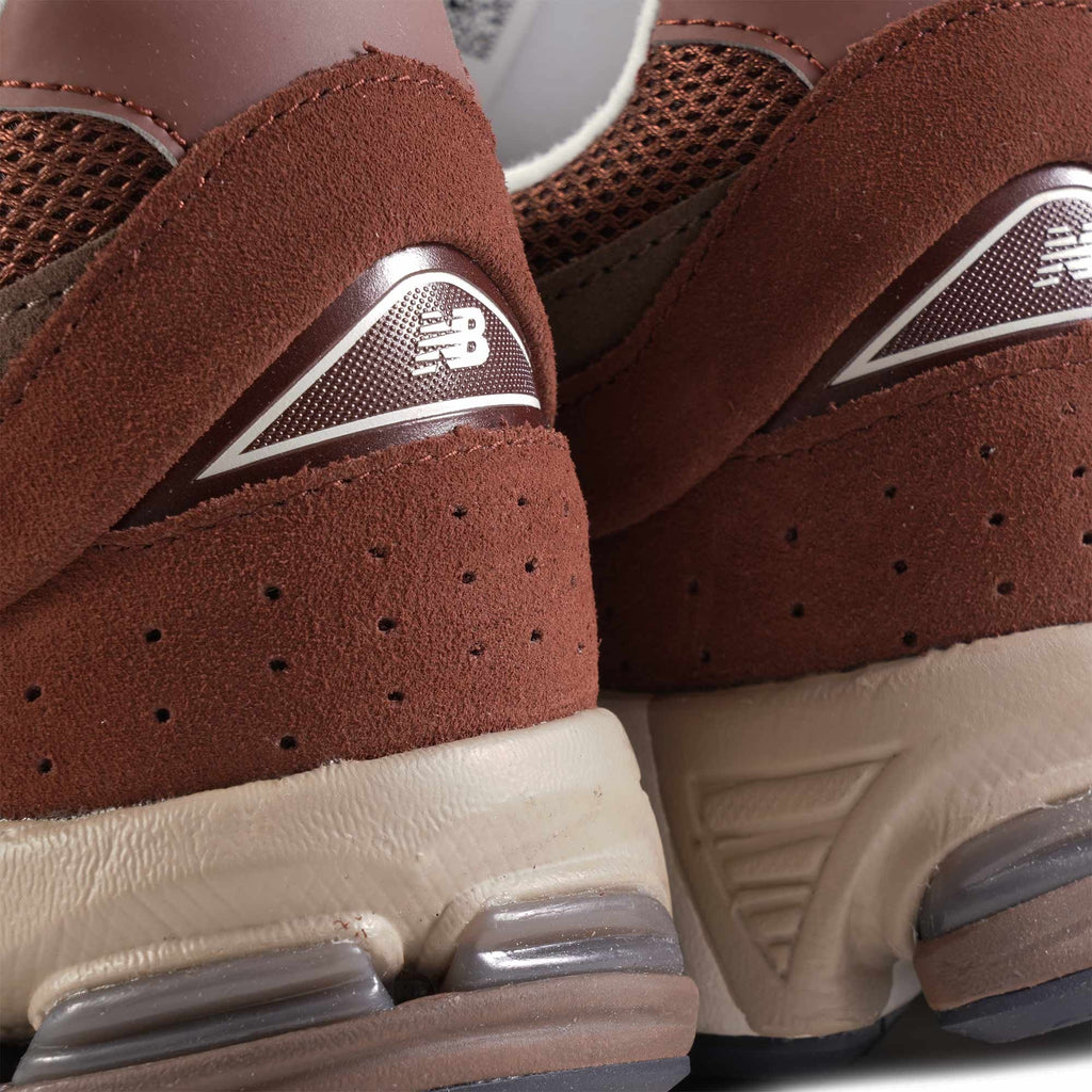 New Balance 2002R - Brown