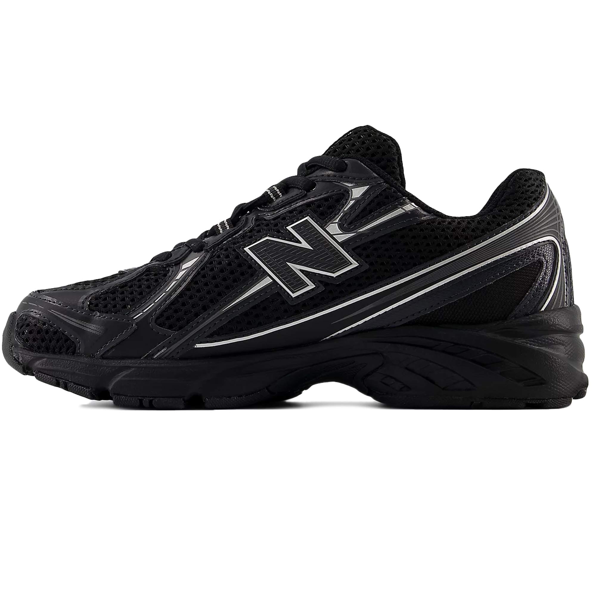 New Balance 740 - Black