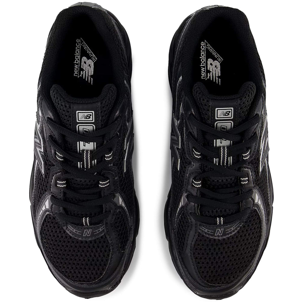 New Balance 740 - Black