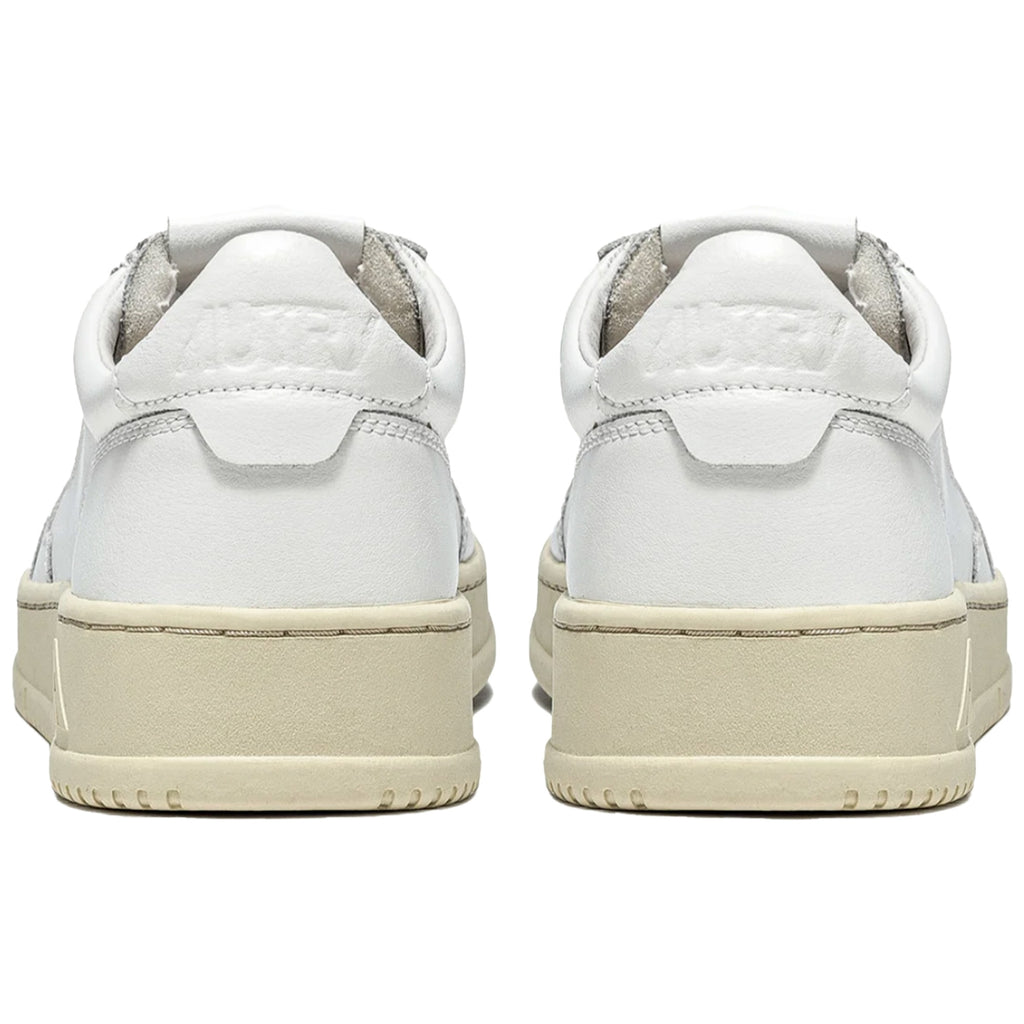 Medalist Low Sneaker - White