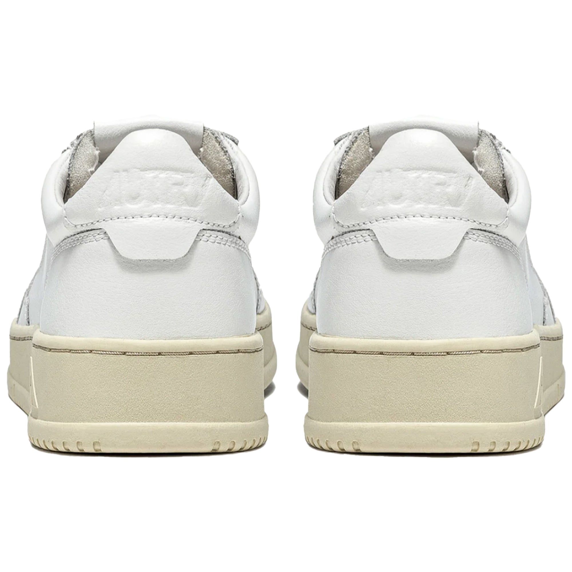 Medalist Low Sneaker - White