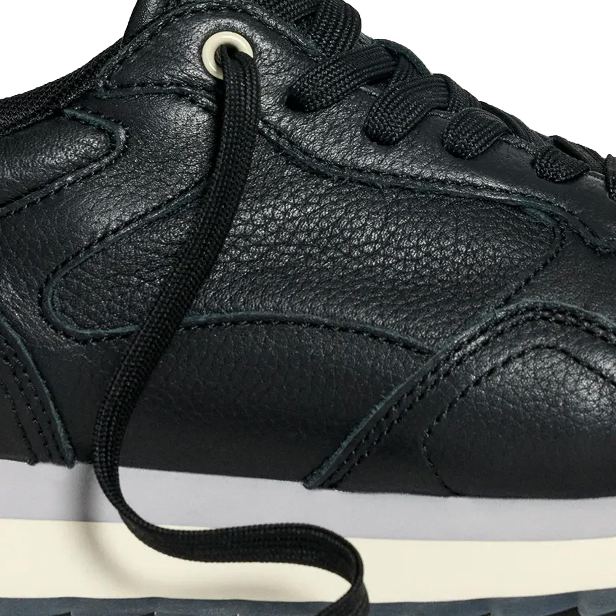 Chicago Sneakers - Black