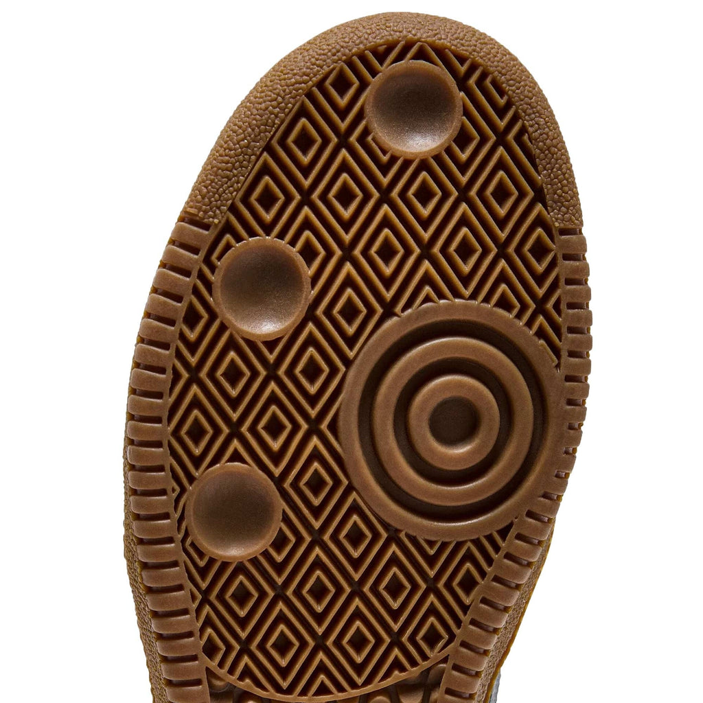 Trainer - Black and White