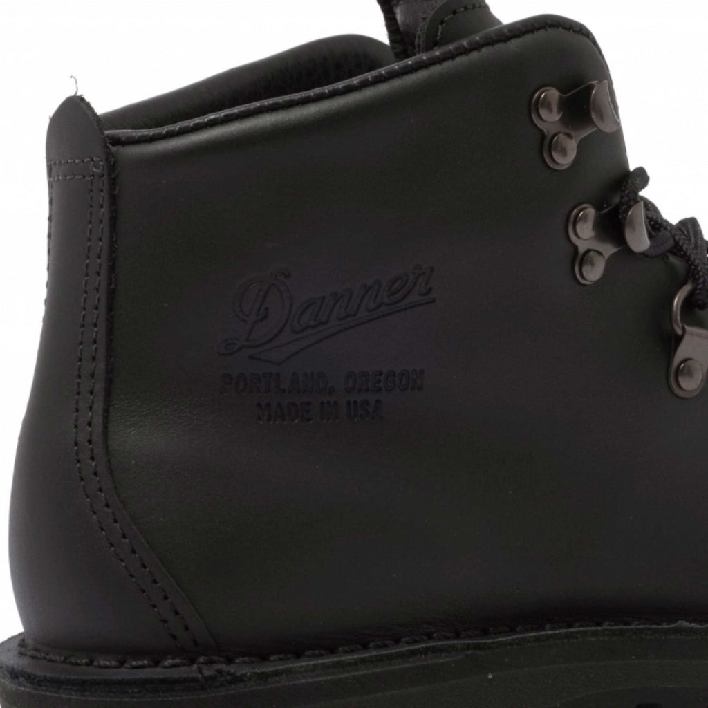 Mountain Light Boot - Black