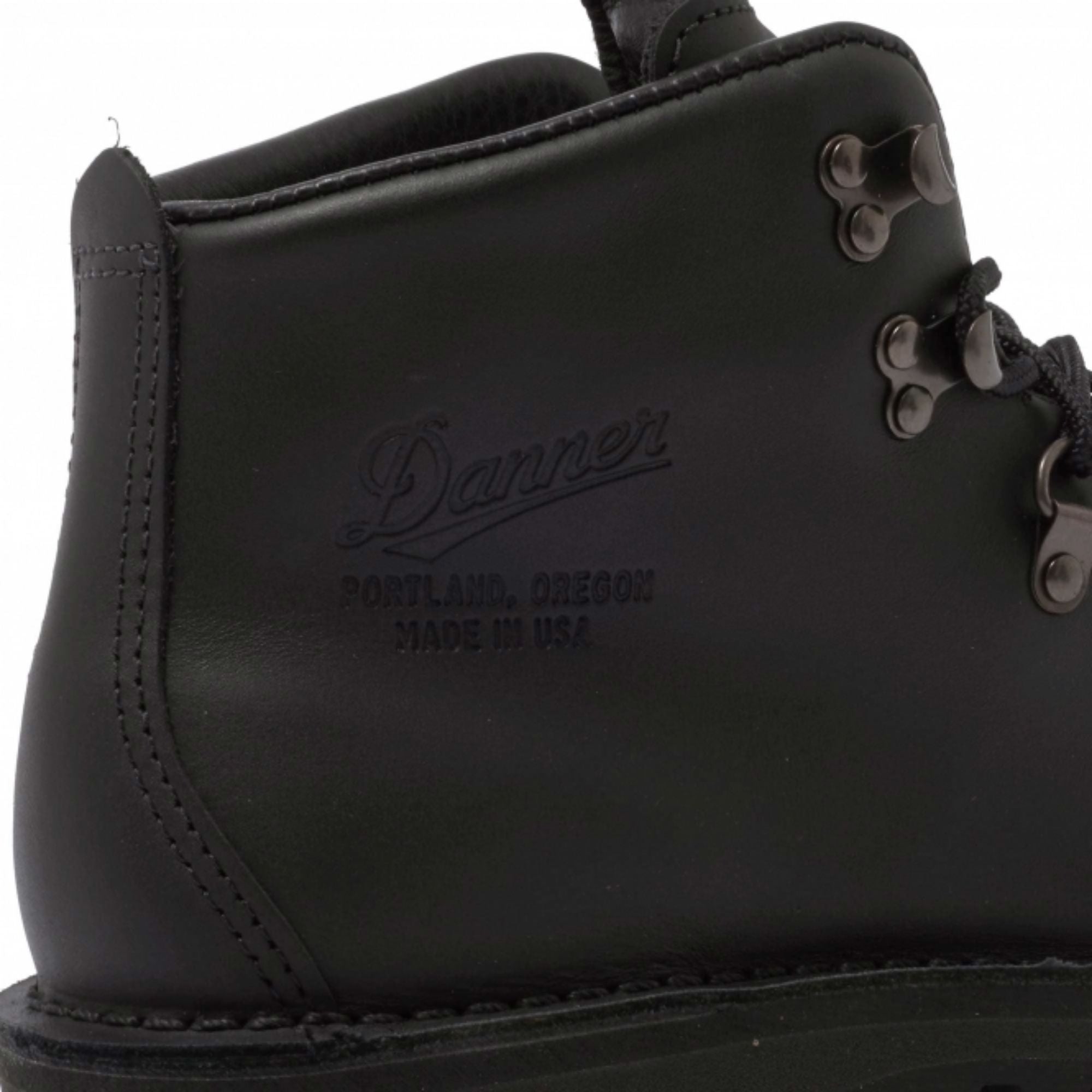 Mountain Light Boot - Black