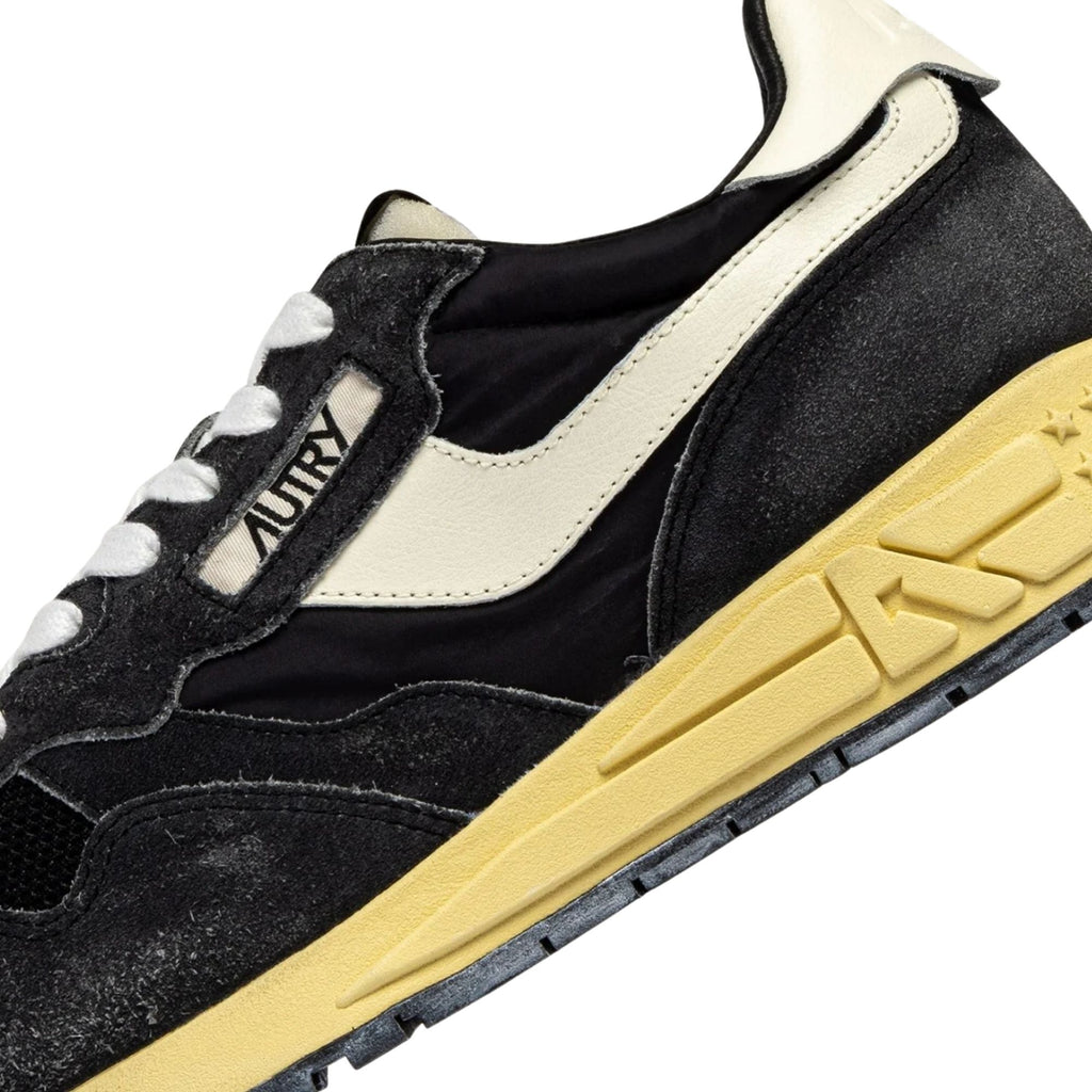 Autry Reelwind Low Sneakers - Black Sugar/Marshmallow